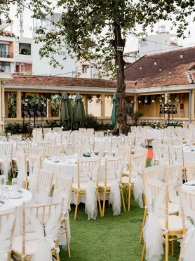 Ra giêng không tất bật